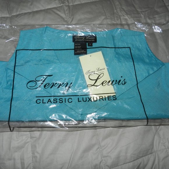Terry Lewis Classic Luxuries Sleeveless Top NWT - Picture 4 of 4